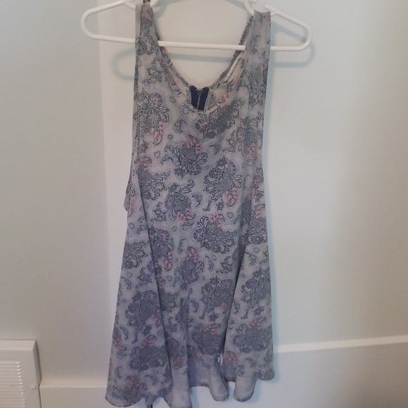 High Neck Tank - Picture 4 of 5